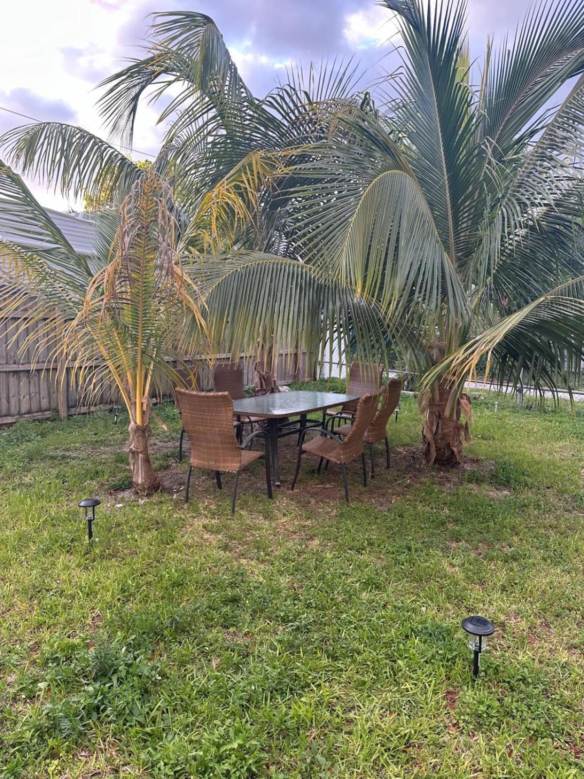104 Mixed Shared Rooms Central, Friendly, Affordable Miami Extérieur photo